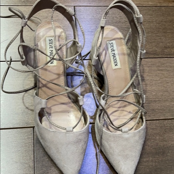 Steve Maden lace heels - Picture 3 of 4